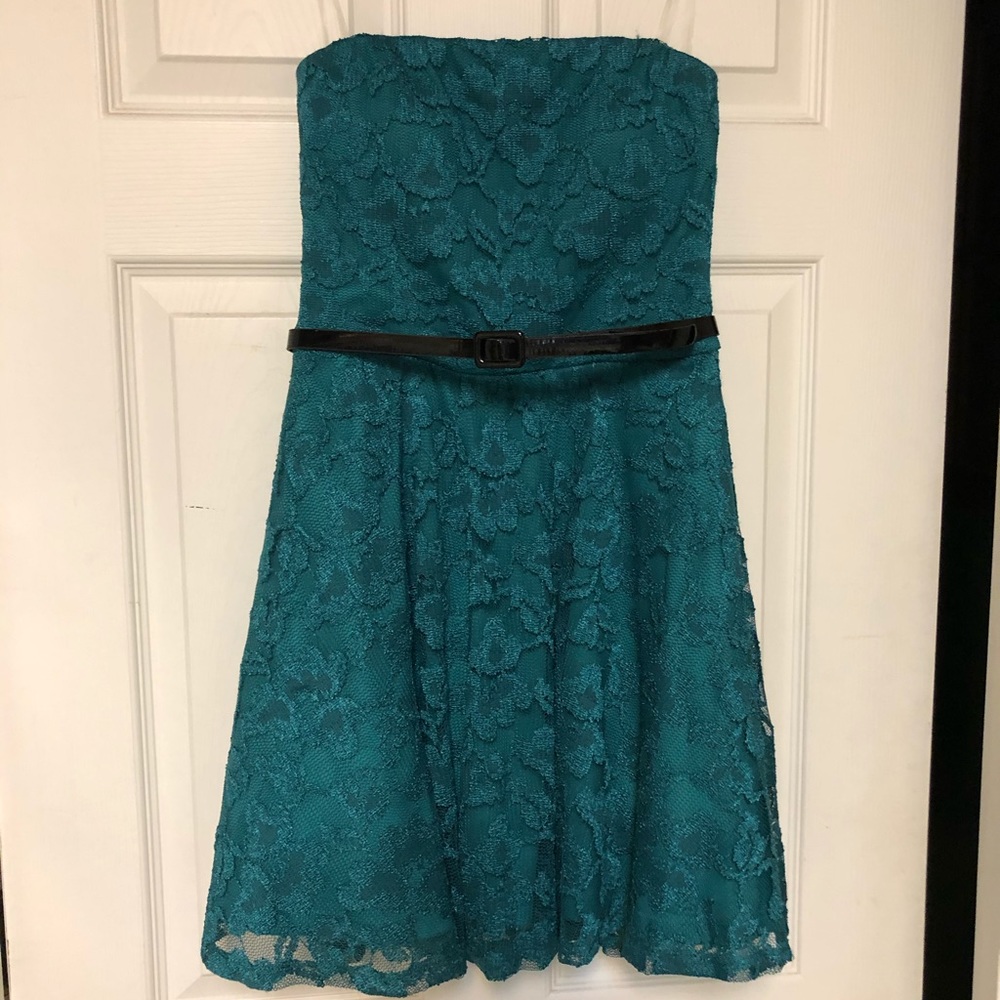 Emerald green lace strapless dress